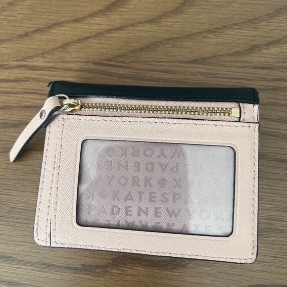 Kate Spade Card Holder Wallet In Great Condition without tags - Picture 3 of 3